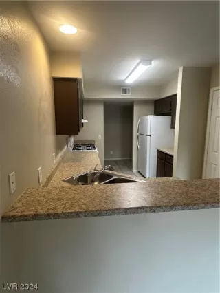 Photo #4: 2553372 Listing