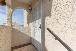 Photo #1: 2553377 Listing