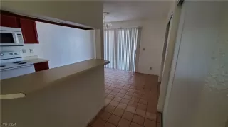 Photo #2: 2553403 Listing 