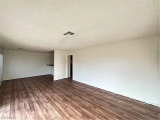 Photo #3: 2553426 Listing 