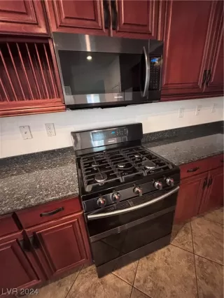 Photo #6: 2553427 Listing 