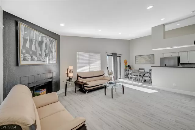 MLS: 2553430 Condo For Sale