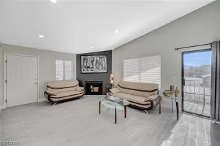 Photo #6: 2553430 Listing