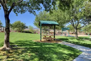 Photo #4: 2553499 Listing