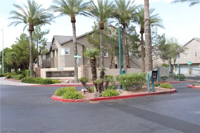 MLS: 2553506 Condo For Sale