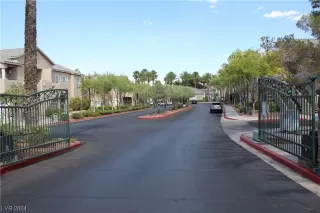 Photo #1: 2553506 Listing