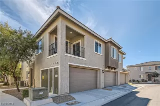 Photo #1: 2553600 Listing