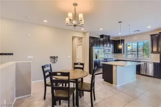 Photo #6: 2553600 Listing