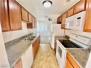 Photo #2: 2553606 Listing 