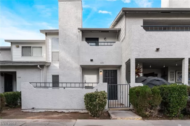 MLS: 2553691 Condo For Sale