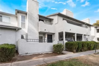 Photo #1: 2553691 Listing 