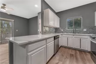 Photo #6: 2553696 Listing 