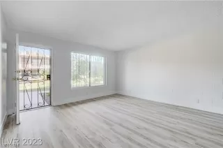 Photo #4: 2553705 Listing 