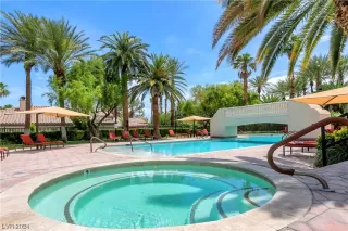 Photo #3: 2553712 Listing