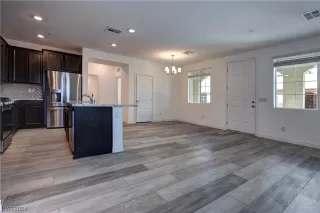 Photo #5: 2553732 Listing 