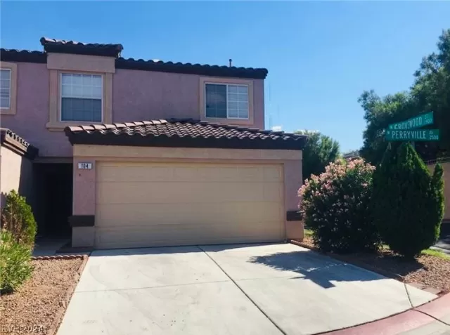 MLS: 2553751 Condo For Sale