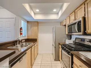 Photo #3: 2553753 Listing 