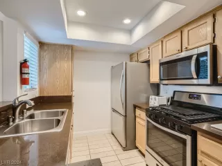 Photo #4: 2553753 Listing 