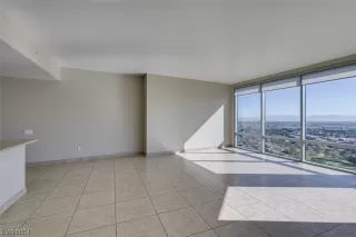 Photo #5: 2553756 Listing