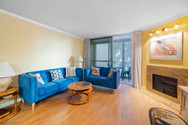 MLS: 2553774 Condo For Sale