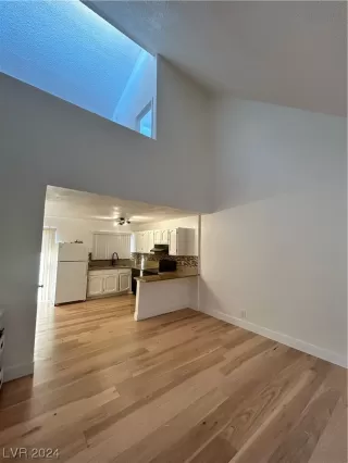 Photo #1: 2553778 Listing 