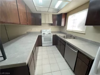 Photo #2: 2553790 Listing 