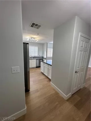 Photo #3: 2553799 Listing 