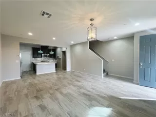 Photo #3: 2553829 Listing 