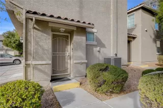 Photo #1: 2553915 Listing