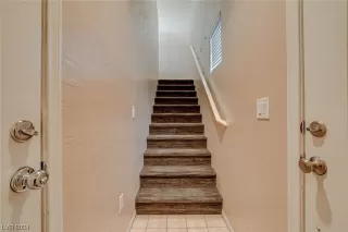 Photo #2: 2553915 Listing