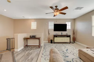 Photo #5: 2553915 Listing