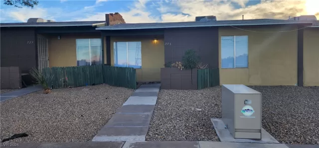 MLS: 2553927 Condo For Sale