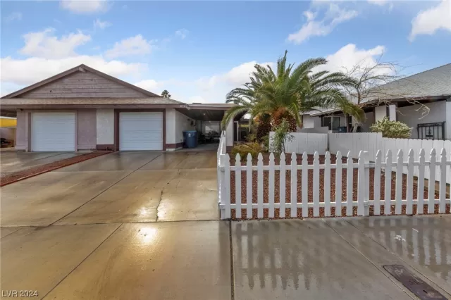 MLS: 2553948 Condo For Sale