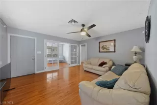 Photo #2: 2553948 Listing 