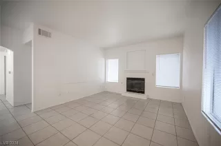 Photo #2: 2553958 Listing