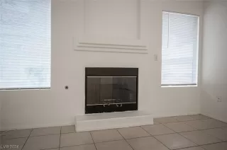 Photo #4: 2553958 Listing