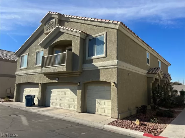 MLS: 2553961 Condo For Sale