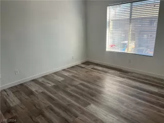 Photo #6: 2553961 Listing