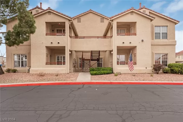 MLS: 2553971 Condo For Sale