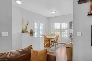 Photo #6: 2553971 Listing