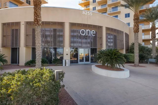 MLS: 2553983 Condo For Sale