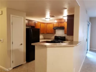 Photo #6: 2553989 Listing