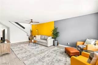 Photo #4: 2554001 Listing