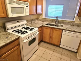 Photo #5: 2554028 Listing 