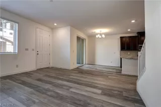 Photo #4: 2554040 Listing 