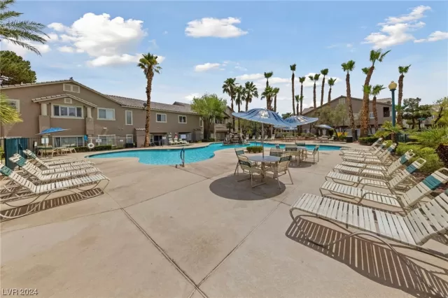 MLS: 2554043 Condo For Sale