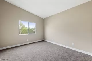 Photo #5: 2554043 Listing 