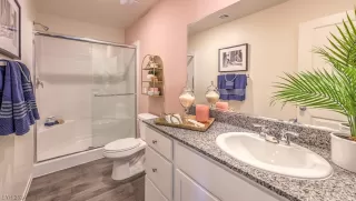 Photo #5: 2554070 Listing