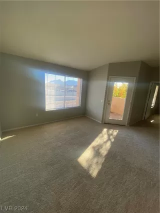 Photo #1: 2554119 Listing 