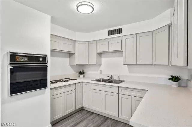 MLS: 2554136 Condo For Sale